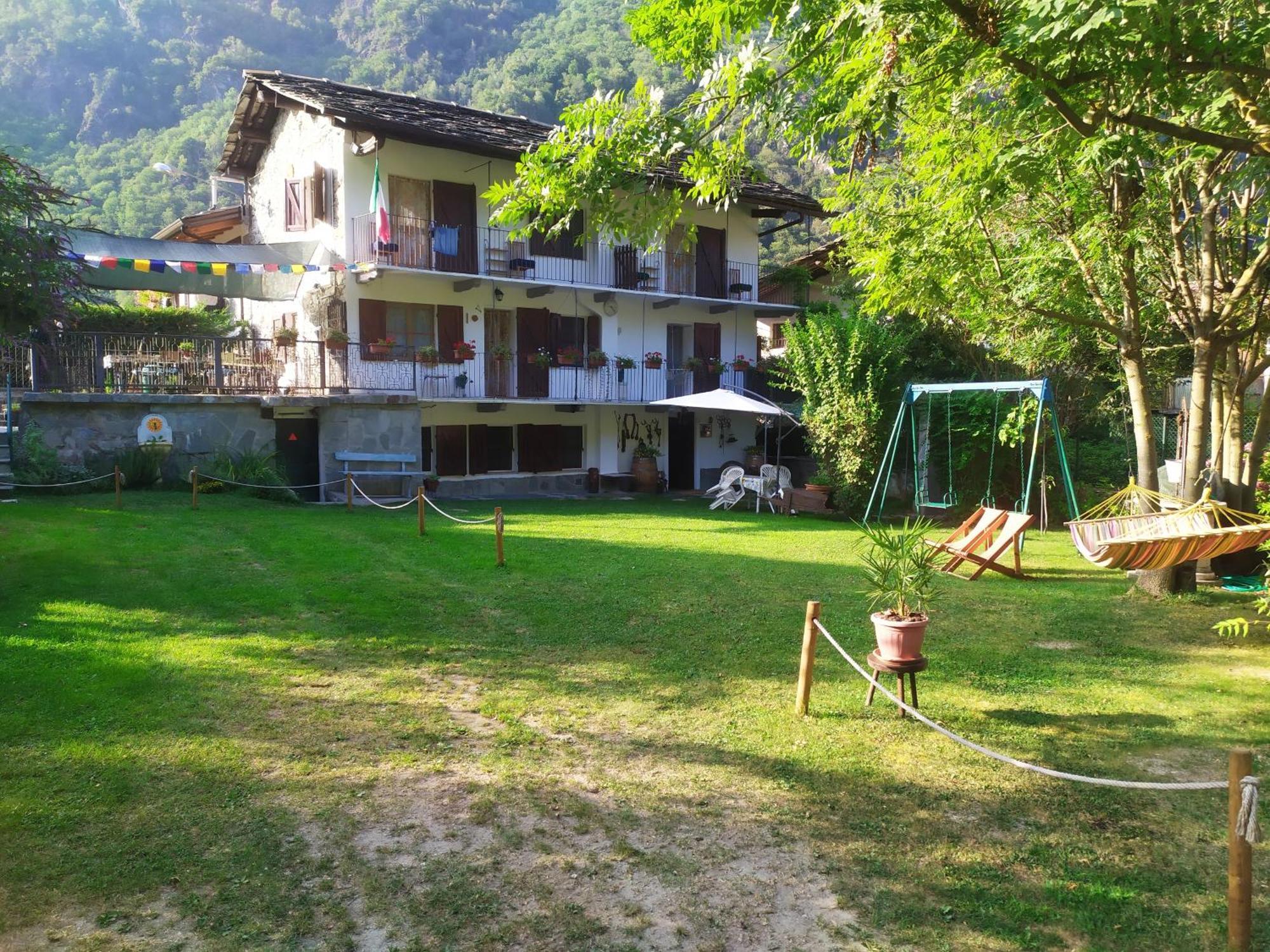 Bed and Breakfast La Ghita à Sparone Extérieur photo